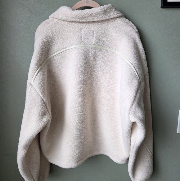 Abercrombie & Fitch Woman's Cream Quarter-Zip Fleece Pullover Small - Picture 6 of 10